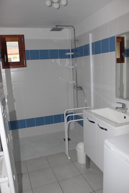 Le Pailler De La Planque Apartment Camplong Phòng bức ảnh